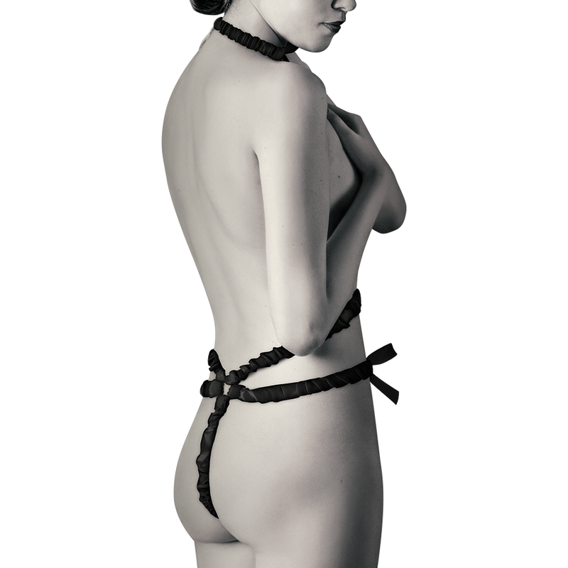 Vue de côté de l’ensemble lingerie avec bas assorti noir Coquette Chic Desire