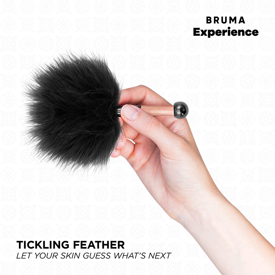 Plume de caresse noire du coffret sensoriel Bruma Xperience