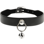 Vue de face du collier noir à anneau métallique avec petit grelot argenté suspendu