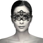 Vue détaillée du masque fin dentelle noire