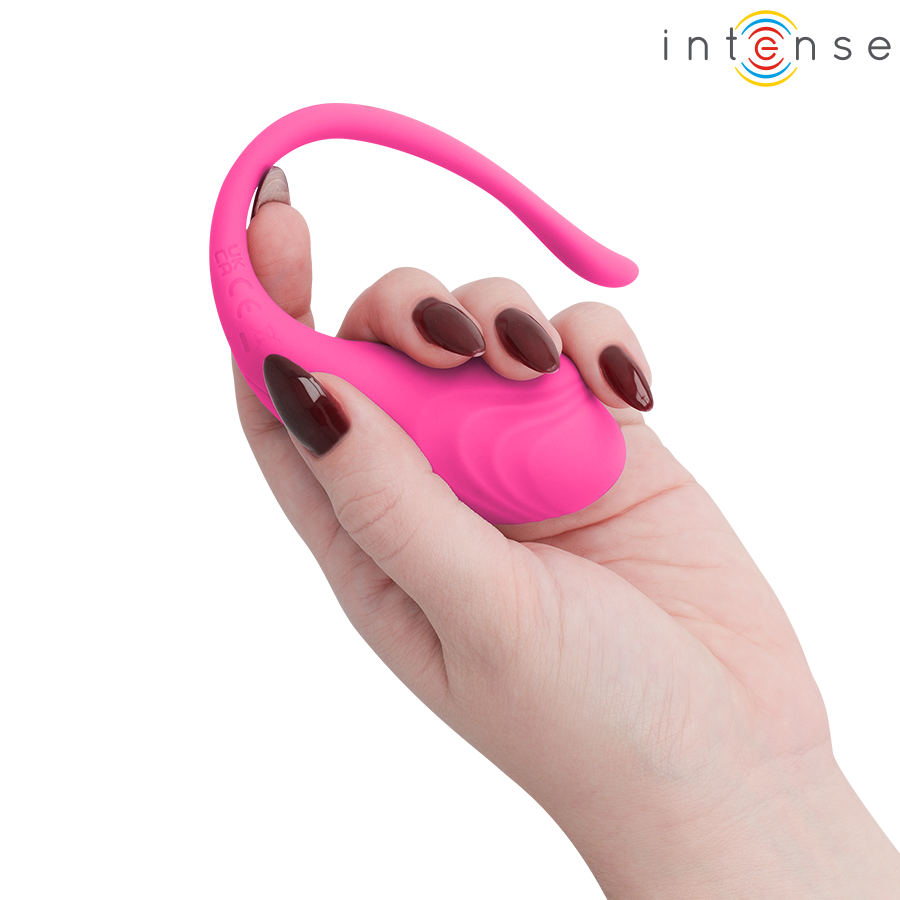 Olivia Intense rose format compact présenté dans la main