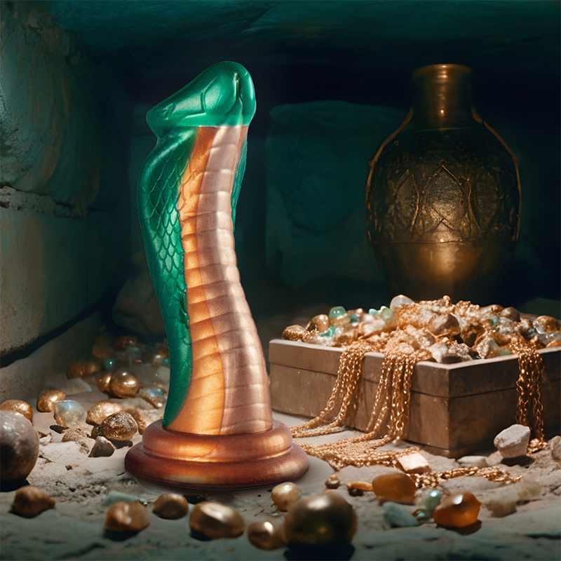 Python Cobra Vert Epic – gode fantasy vert et bronze 20,5 cm avec ventouse dans un décor de trésor mythologique